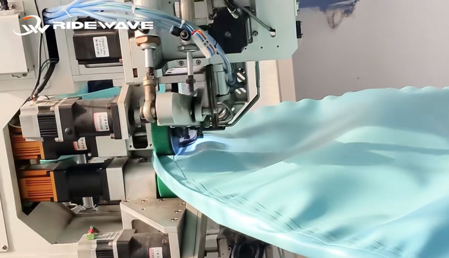 Heat sealing machine Heat sealing machine